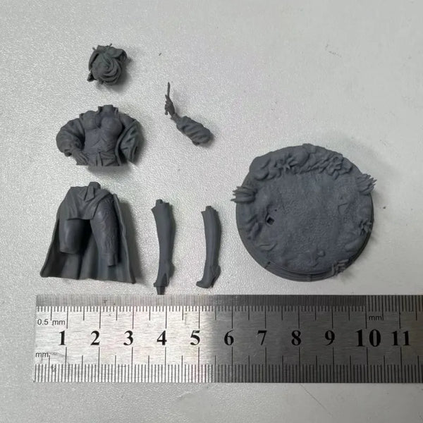 1/24 White-Haired Sorceress with Staff and Goggles, Resin Model Figure Kit, Fantasy Theme, Unassembled and Unpainted