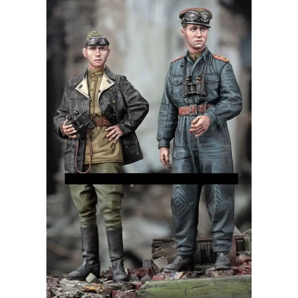 1/35 WWII Soviet Rifle Squad in Combat, 2 Figures, Resin Model Figure Kit, Unassembled and Unpainted