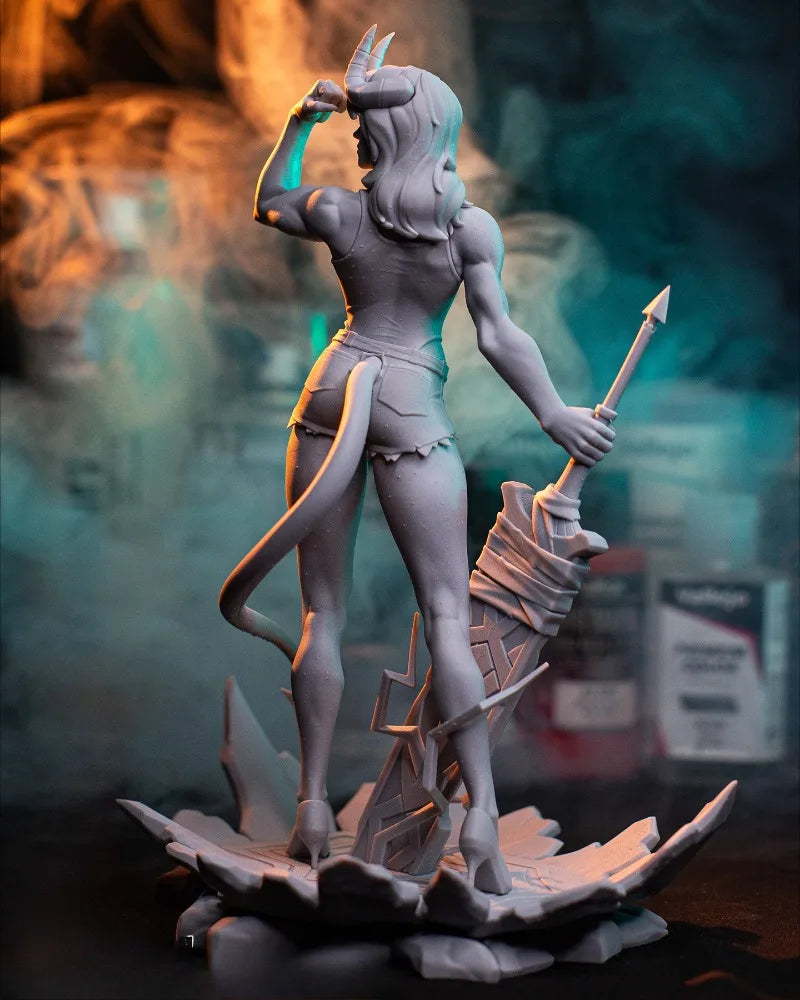 1/24 Sorceress Malevola, Resin Model Figure Kit, Fantasy Theme, Unassembled and Unpainted