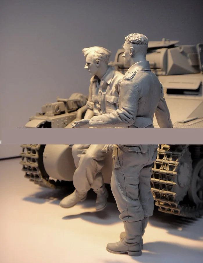 1/16 WWII German Soldiers & Half-Track, 4 Figures, Resin Model Figure Kit, Unassembled and Unpainted
