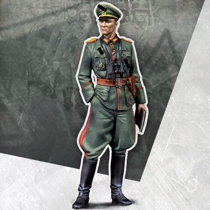 WWII German Officer — 1/35 Resin Figure