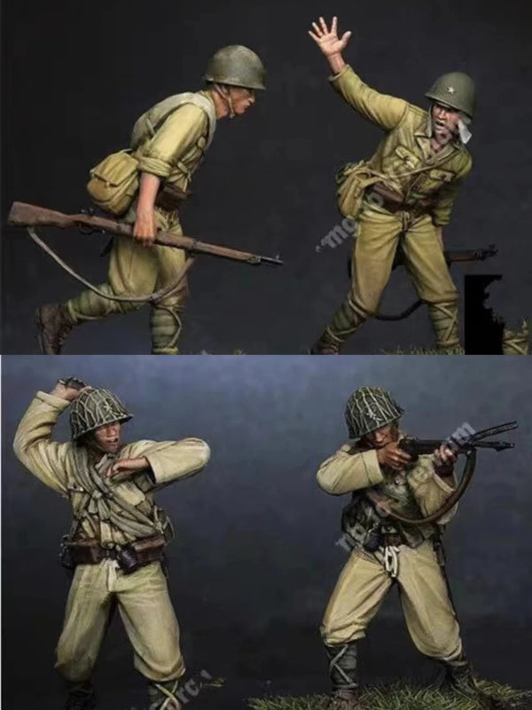 1/35 WWII Japanese Infantry Attacking with Rifles, 4 Figures, Resin Model Figure Kit, Unassembled and Unpainted