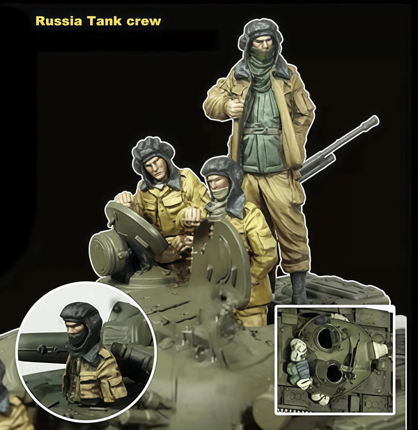 1/72 WWII Soviet Tank Commander with Radio Headset, 4 Figures, Resin Model Figure Kit, Unassembled and Unpainted