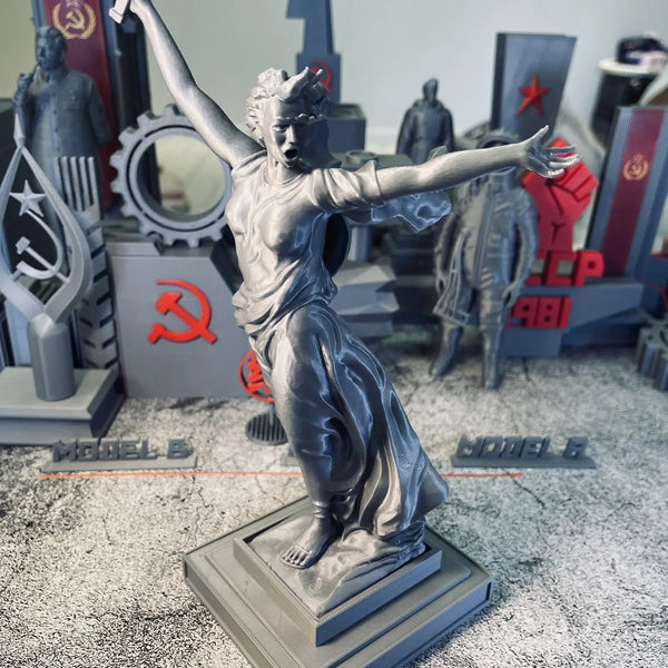 WWII Soviet Motherland Monument, Resin Model Figure Kit, Unassembled and Unpainted