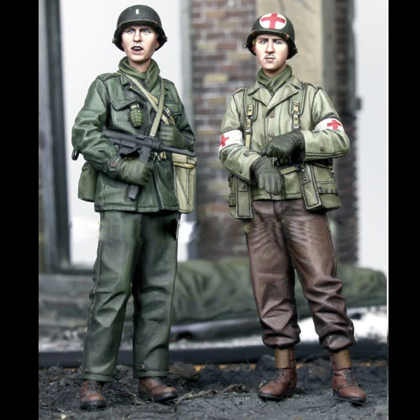 1/35 WWII US Infantry and Medic, 4 Figures, Resin Model Figure Kit, Unassembled and Unpainted