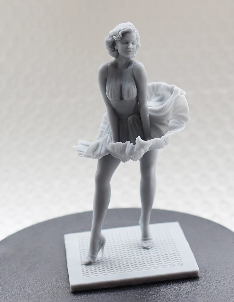 75mm Monroe-Inspired Pin-up, Resin Model Figure Kit, Unassembled and Unpainted