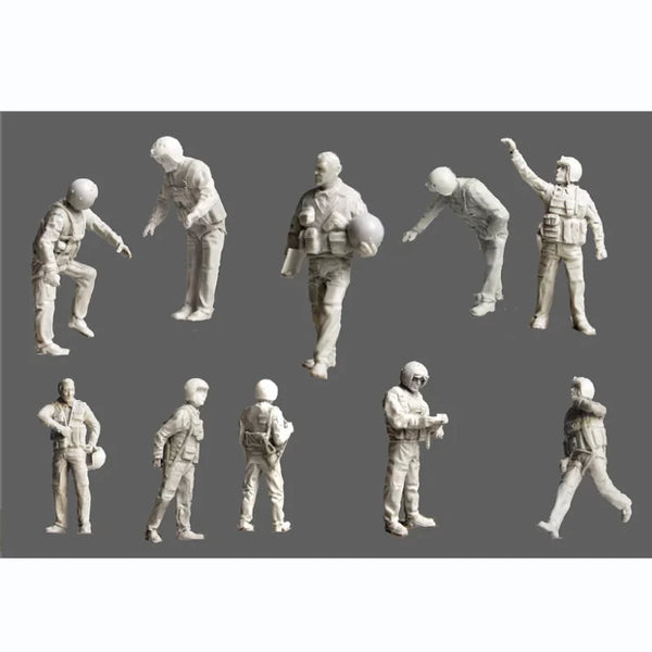 1/72 Modern Russian Aerospace Forces Pilots, 30 Figures, Resin Model Figure Kit, Unassembled and Unpainted