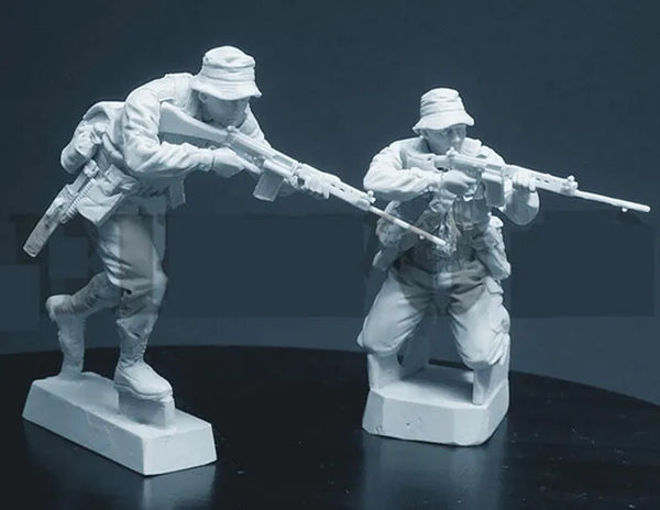 1/35 Modern Infantry Assault in Boonie Hats, 3 Figures, Resin Model Figure Kit, Unassembled and Unpainted