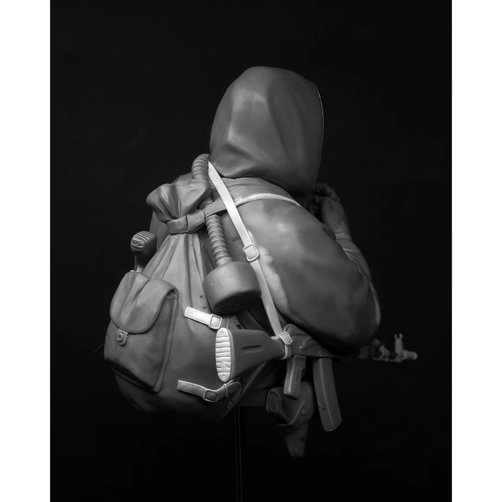 1/10 Modern Tactical Stalker Soldier, Resin Model Bust Kit, Unassembled and Unpainted