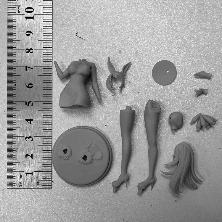 1/24 Anthropomorphic Bunny Waiter, Resin Model Figure Kit, Anime Theme, Unassembled and Unpainted