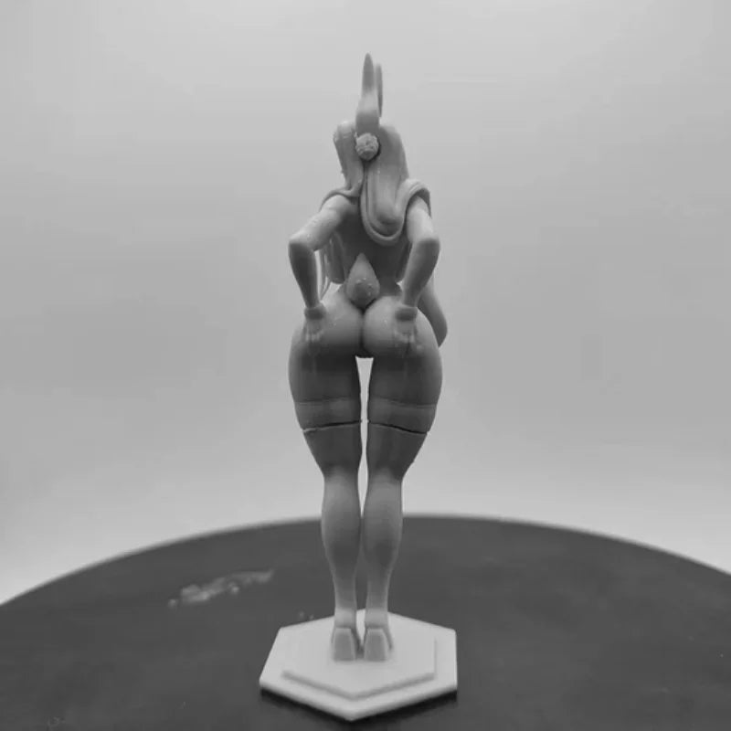 1/24 Demon Sorceress with Curved Horns, Resin Model Figure Kit, Anime Theme, Unassembled and Unpainted
