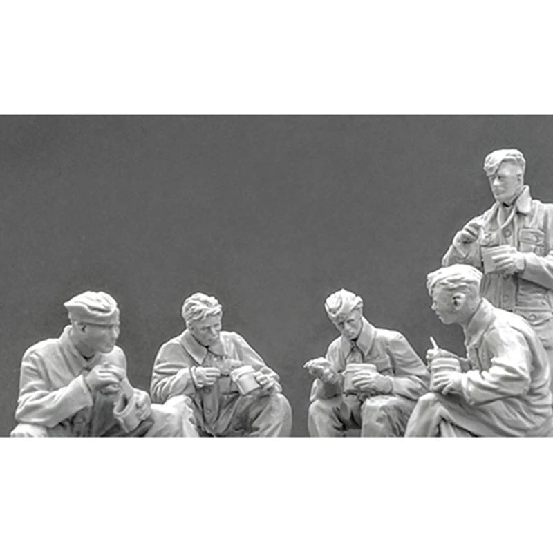 1/35 WWII Soviet Infantry Squad in Rest & Casualty, 5 Figures, Resin Model Figure Kit, Unassembled and Unpainted