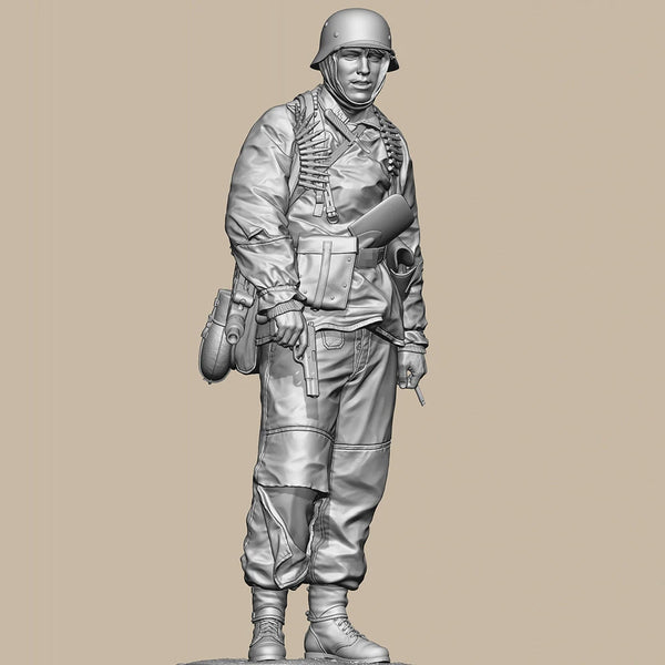 1/35 WWII German Infantryman at Attention with Rifle, Resin Model Figure Kit, Unassembled and Unpainted