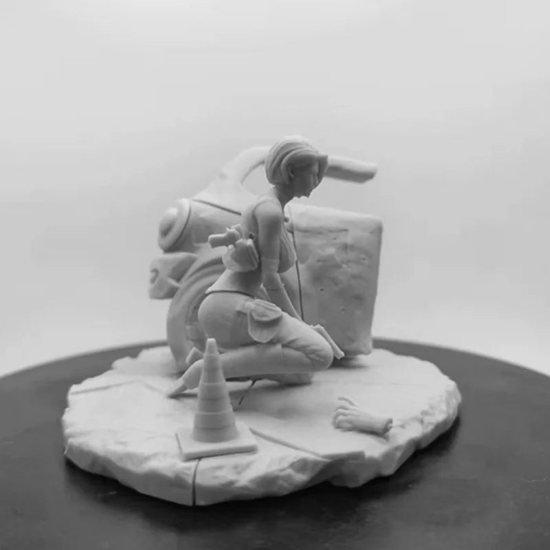 1/24 Modern Female Survivor, Resin Model Figure Kit, Unassembled and Unpainted