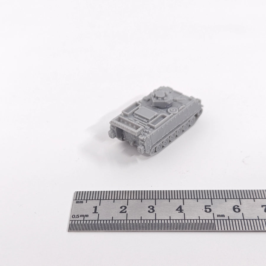 1/144 Scale M113As4 Cavalry Fighting Vehicle MODEL KIT