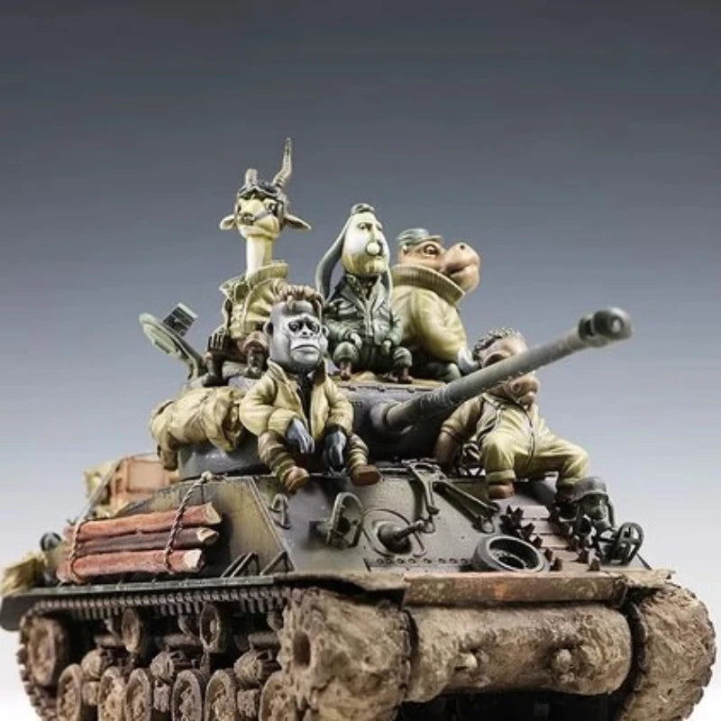 1/35 WWII M4 Sherman Tank with Crew, 5 Figures, Resin Model Diorama Kit, Unassembled and Unpainted