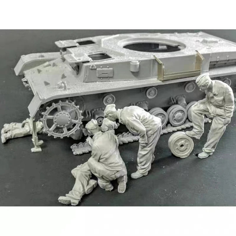 1/35 WWII German Tank Repair Team, 5 Figures, Resin Model Figure Kit, Unassembled and Unpainted