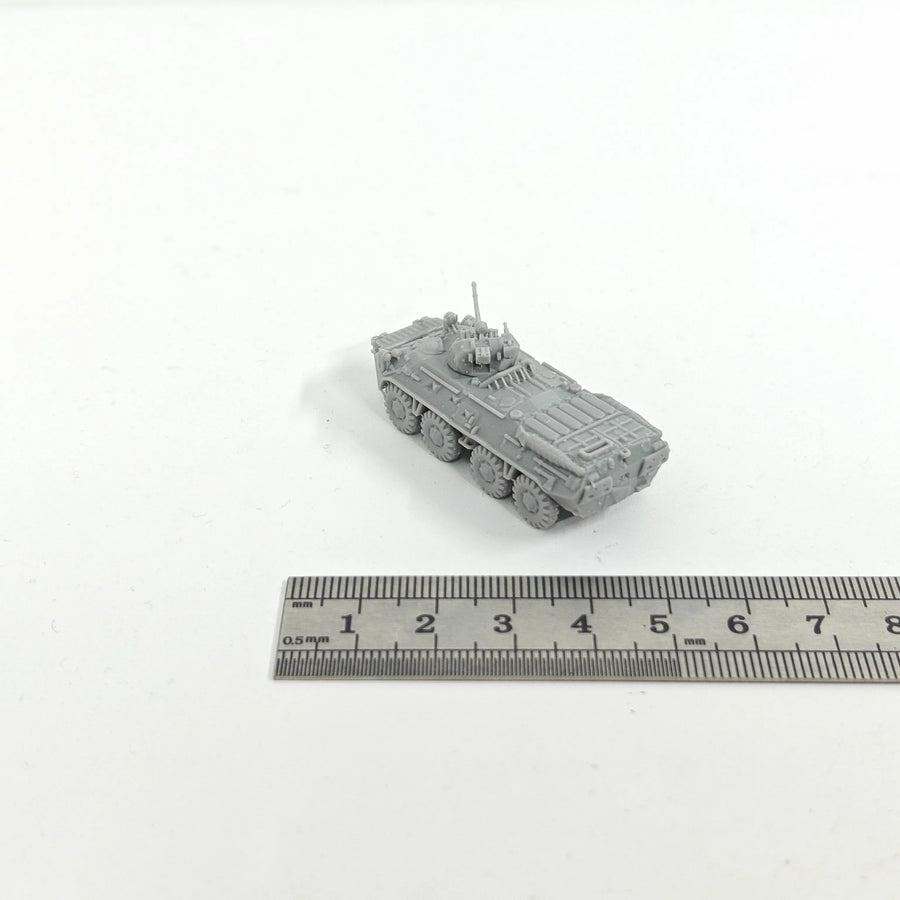 1/144 Scale Russian BTR-80A Armored Personnel Carrier MODEL KIT