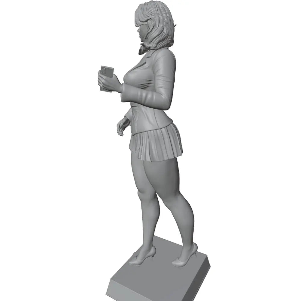 Business Woman with Microphone, Resin Model Figure Kit, Unassembled and Unpainted