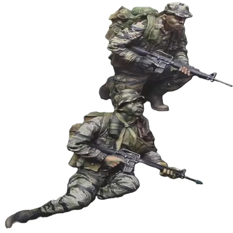 1/35 Modern Combat Soldiers Providing Cover, 2 Figures, Resin Model Figure Kit, Unassembled and Unpainted