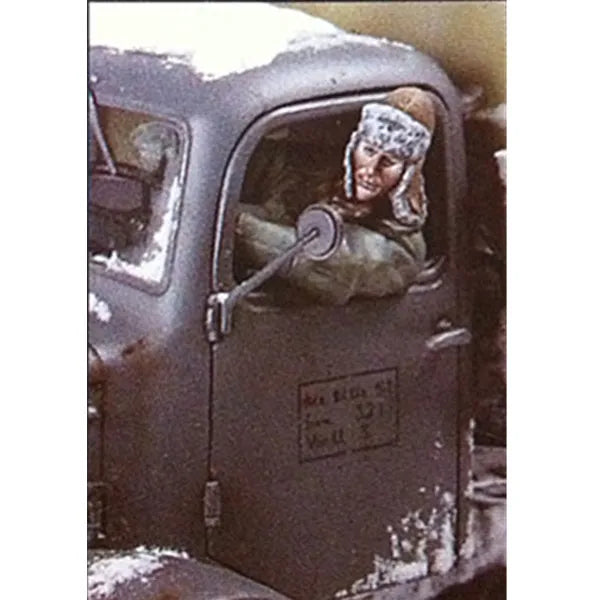 1/35 WWII German Panzer Crewman in Open Hatch, Resin Model Figure Kit, Unassembled and Unpainted