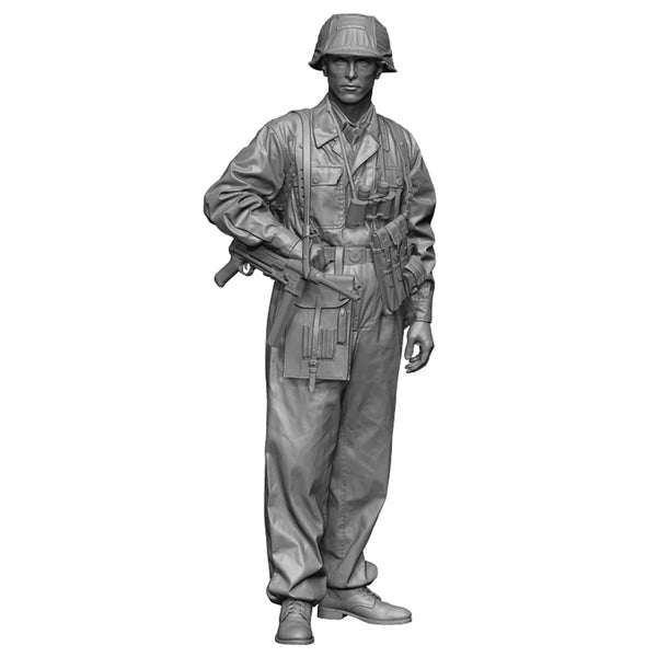 1/35 WWII German Infantry with MP40 Standing Ready, Resin Model Figure Kit, Unassembled and Unpainted