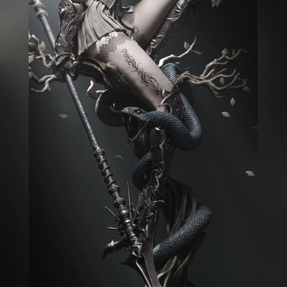 Dark Fantasy Crow Queen, Resin Model Figure Kit, Fantasy Theme, Unassembled and Unpainted
