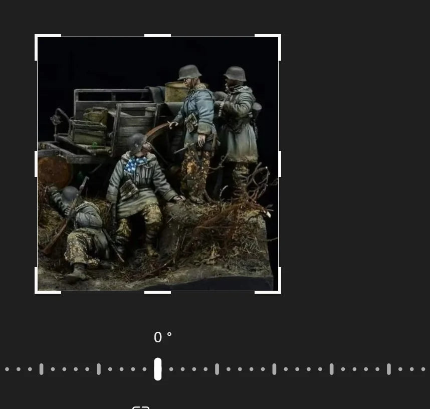 1/35 WWII Soldiers with Transport, 4 Figures, Resin Model Figure Kit, Unassembled and Unpainted