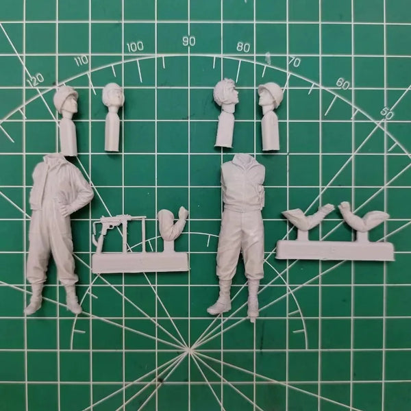 1/35 WWII US Tank Crew in Varied Stations, 3 Figures, Resin Model Figure Kit, Unassembled and Unpainted