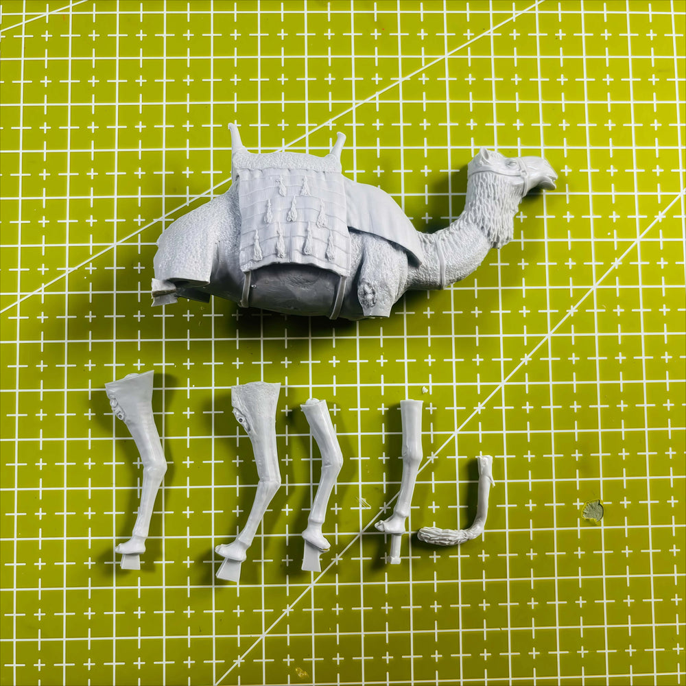 1/35 Desert Camel with Saddle, Resin Model Creature Kit, Historical Theme, Unassembled and Unpainted