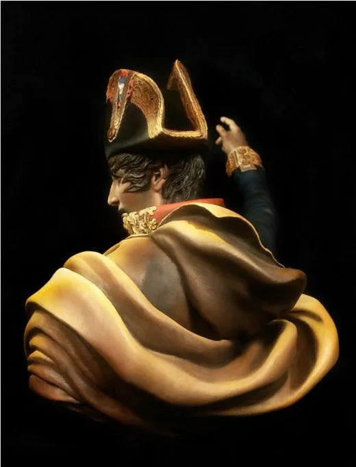 1/9 Napoleonic Officer in Black Bicorne Hat Arm Raised, Resin Model Bust Kit, Unassembled and Unpainted