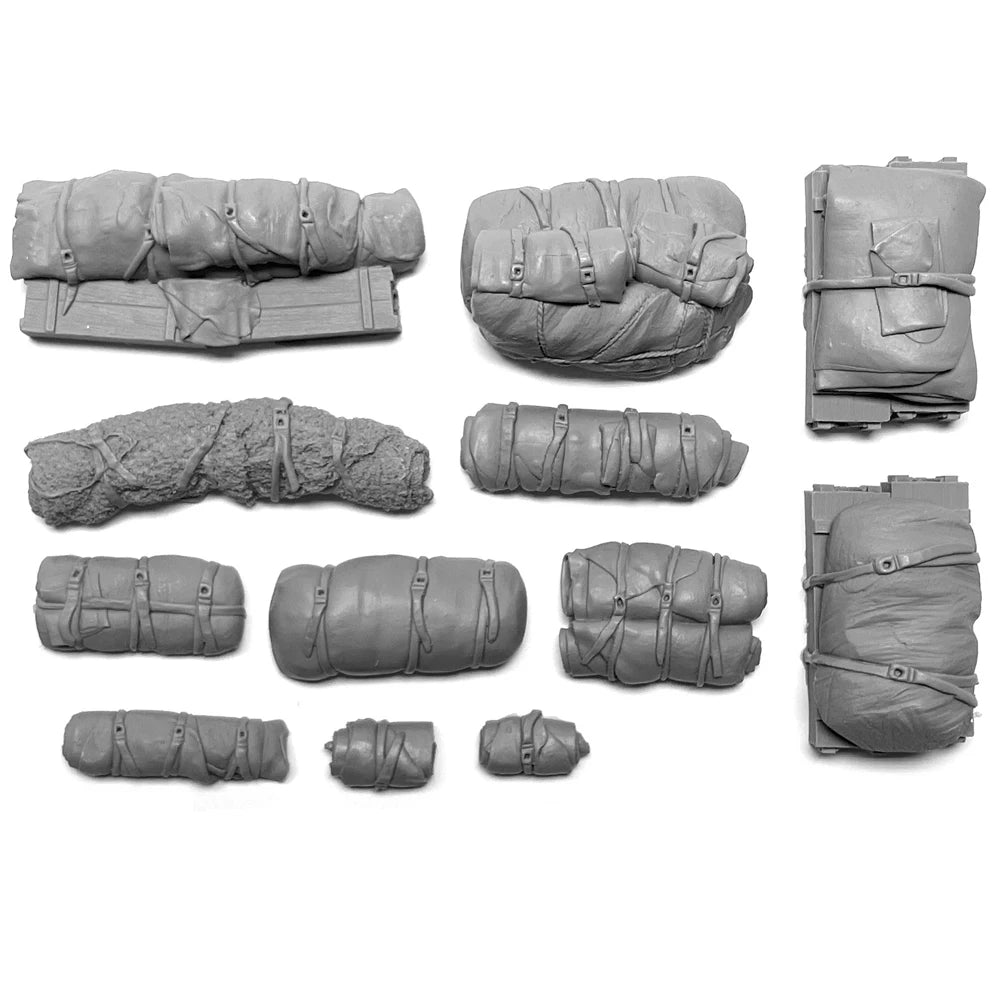 1/35 WWII Military Stowage Set 28, Resin Model Accessory Kit, Unpainted