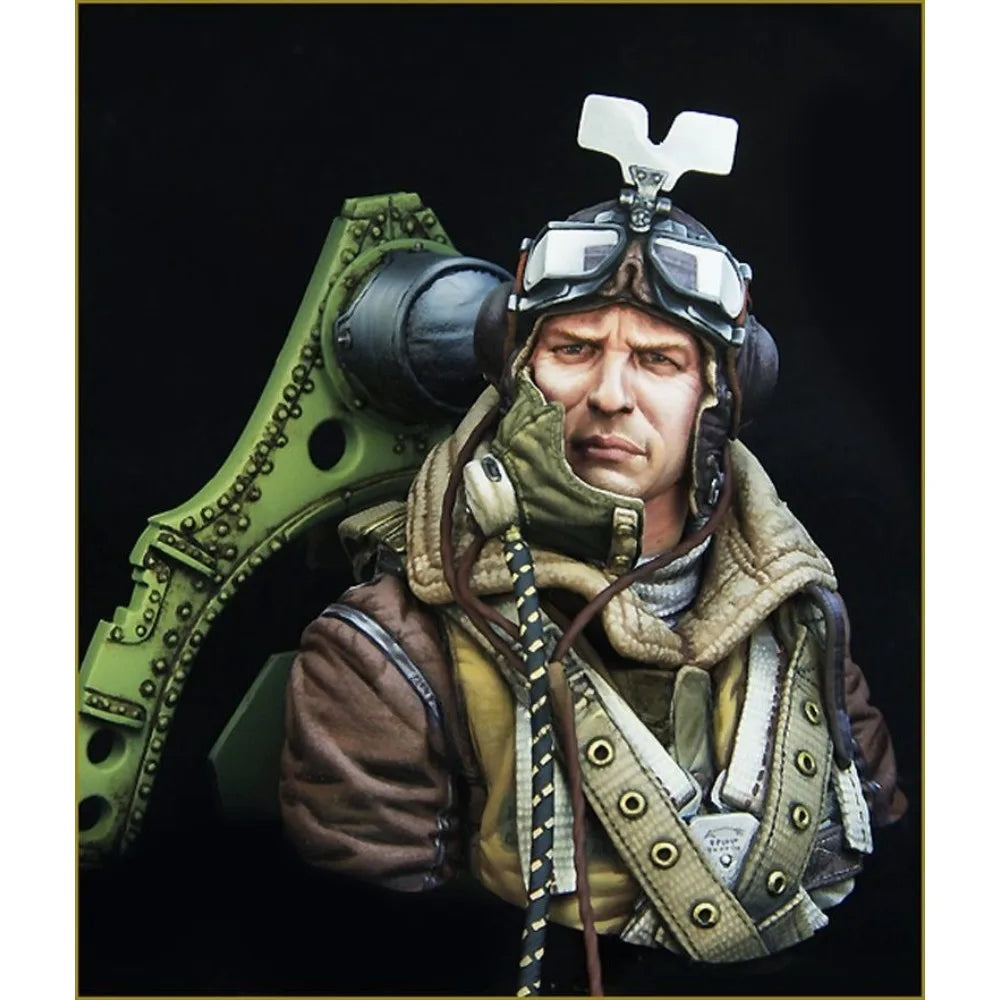 1/10 WWII British Pilot with Oxygen Mask, Resin Model Bust Kit, Unassembled and Unpainted