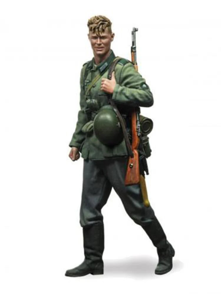 120mm WWI German Infantryman with Bayonet, Resin Model Figure Kit, Unassembled and Unpainted