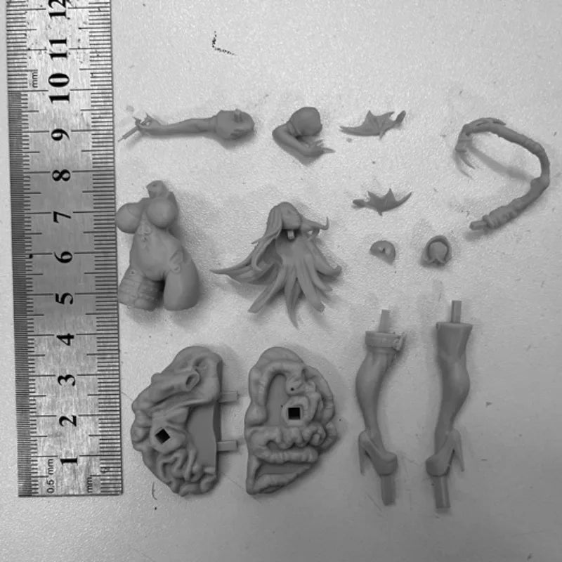 1/24 Horned Demon with Teal Hair and Blue Skin, Resin Model Figure Kit, Unassembled and Unpainted