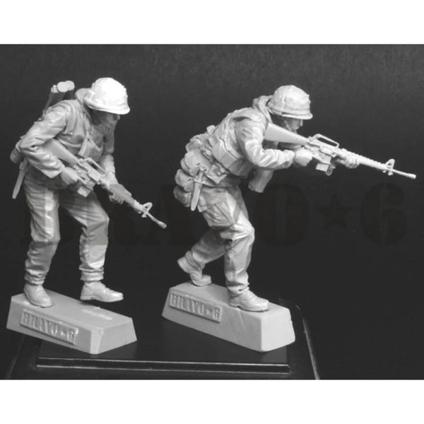 1/35 Vietnam War US Infantry in Combat Advance, 4 Figures, Resin Model Figure Kit, Unassembled and Unpainted