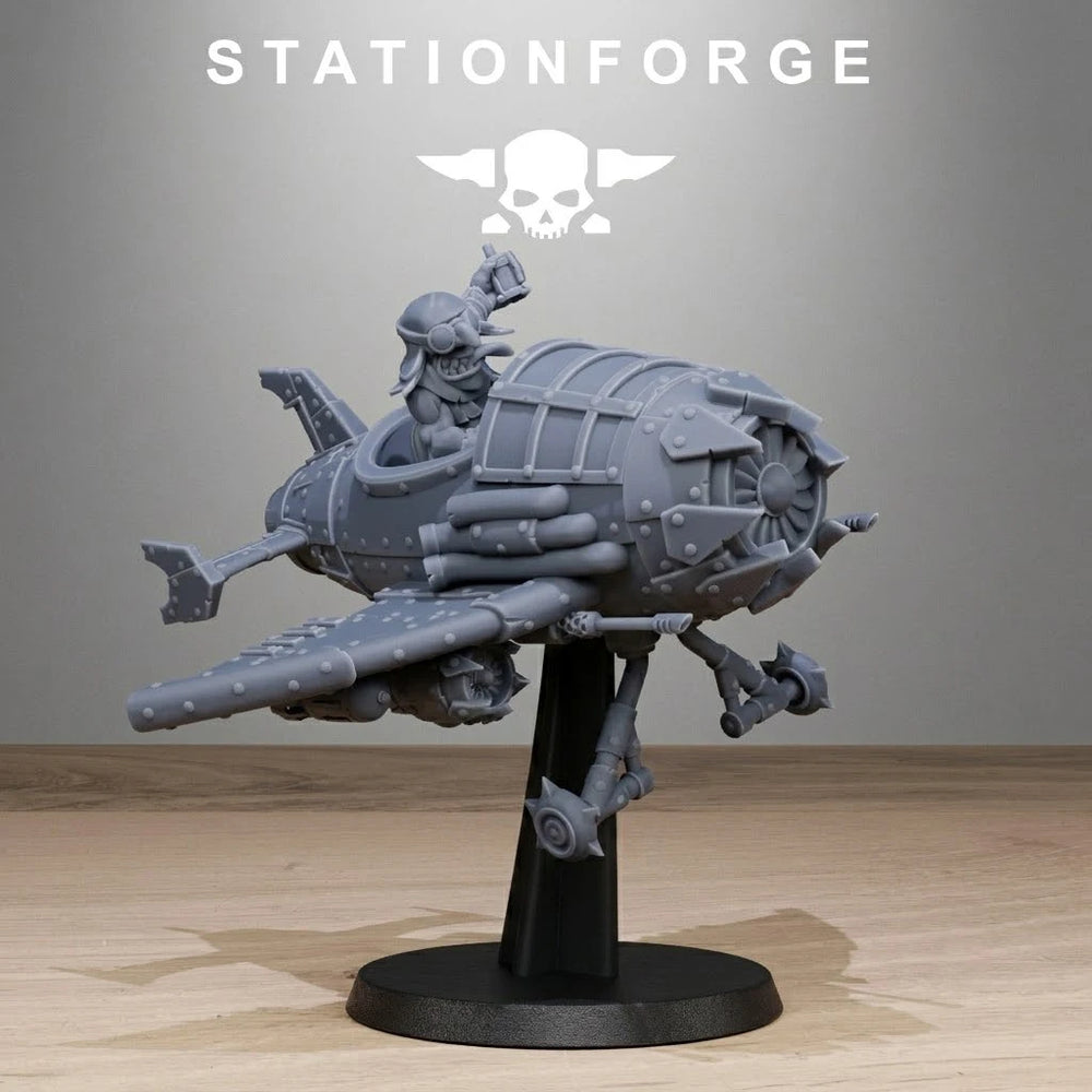 Ork Fighter, 6 Figures, Resin Model Aircraft Kit, Sci-Fi Theme, Unassembled and Unpainted