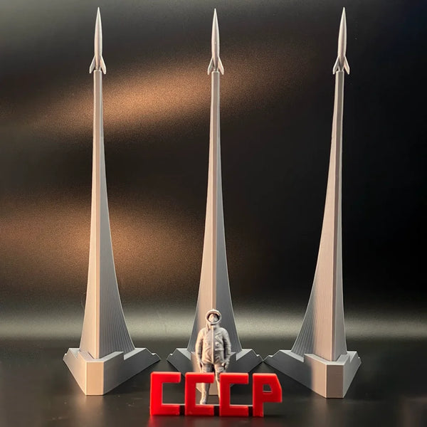 302mm Cold War Soviet Cosmonaut Gagarin Monument, Resin Model Diorama Kit, Unassembled and Unpainted