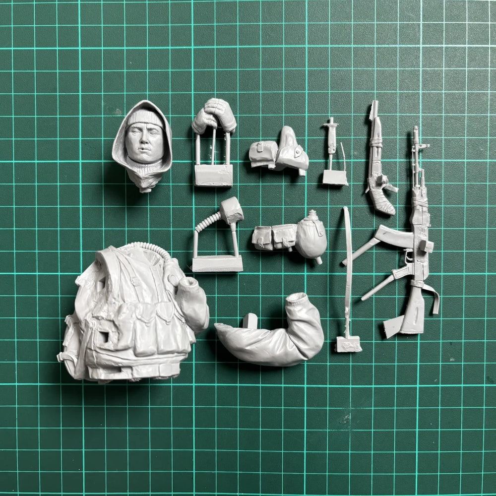 1/10 Modern Tactical Stalker Soldier, Resin Model Bust Kit, Unassembled and Unpainted