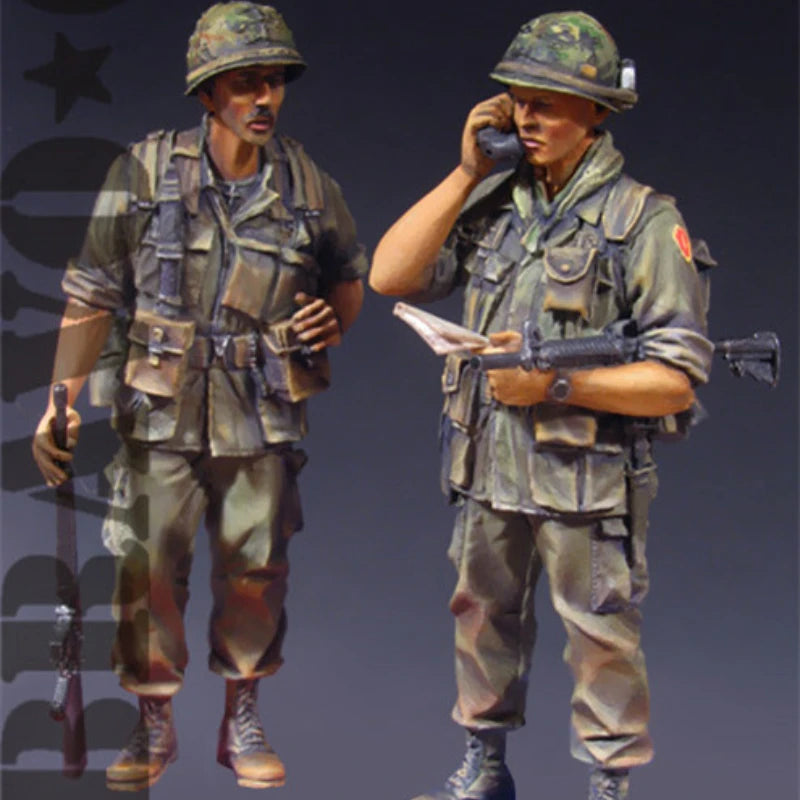 1/35 Vietnam War US Sergeant and M60 Machine Gunner, 2 Figures, Resin Model Figure Kit, Unassembled and Unpainted