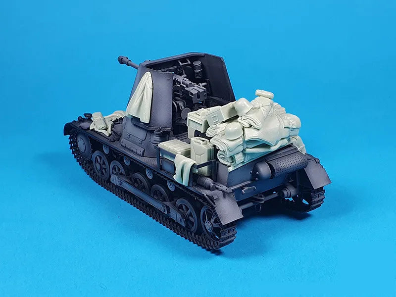 1/35 WWII German Tank Destroyer, 14 Figures, Resin Model Vehicle Kit, Unassembled and Unpainted