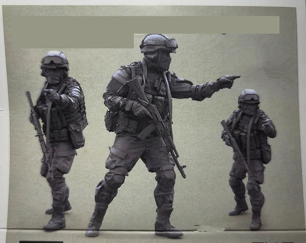 1/35 Modern Tactical Operative, Resin Model Figure Kit, Unassembled and Unpainted