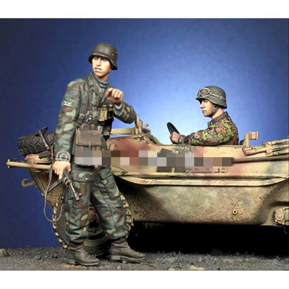 1/35 WWII German Infantry Tank Support, 2 Figures, Resin Model Figure Kit, Unassembled and Unpainted