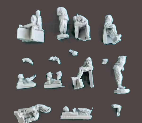 1/35 WWII Tank Crew in Combat Positions, 7 Figures, Resin Model Figure Kit, Unassembled and Unpainted