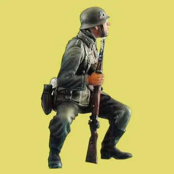 1/35 Modern Tactical Operator in Engaged Stance, Resin Model Figure Kit, Unassembled and Unpainted