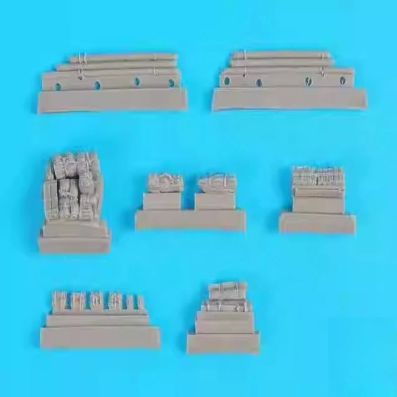 1/72 WWII M4 Sherman Tanks with Ammunition Stowage, Resin Model Vehicle Kit, Unassembled and Unpainted