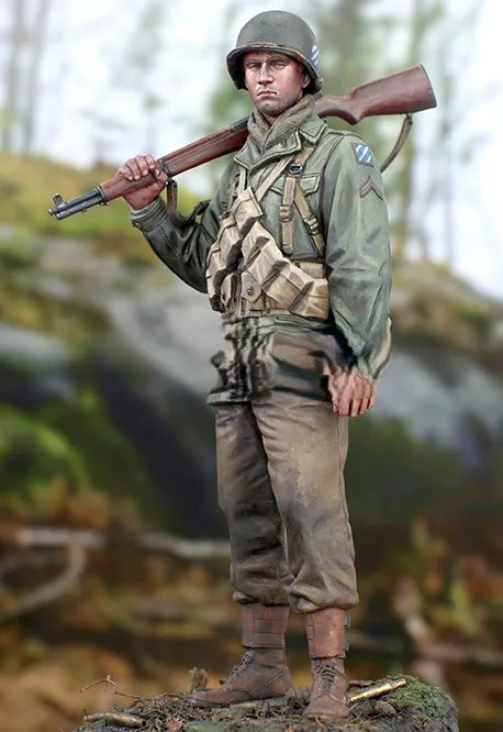 1/16 WWII German Infantryman with K98 Rifle, Resin Model Figure Kit, Unassembled and Unpainted