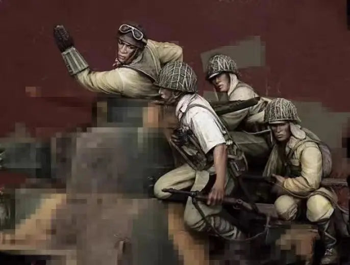 1/35 WWII US Infantrymen in Winter Parkas Advancing, 4 Figures, Resin Model Figure Kit, Unassembled and Unpainted