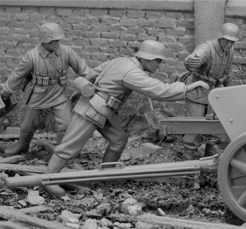 1/35 WWII German Pak 40 Anti-Tank Crew, 6 Figures, Resin Model Figure Kit, Unassembled and Unpainted