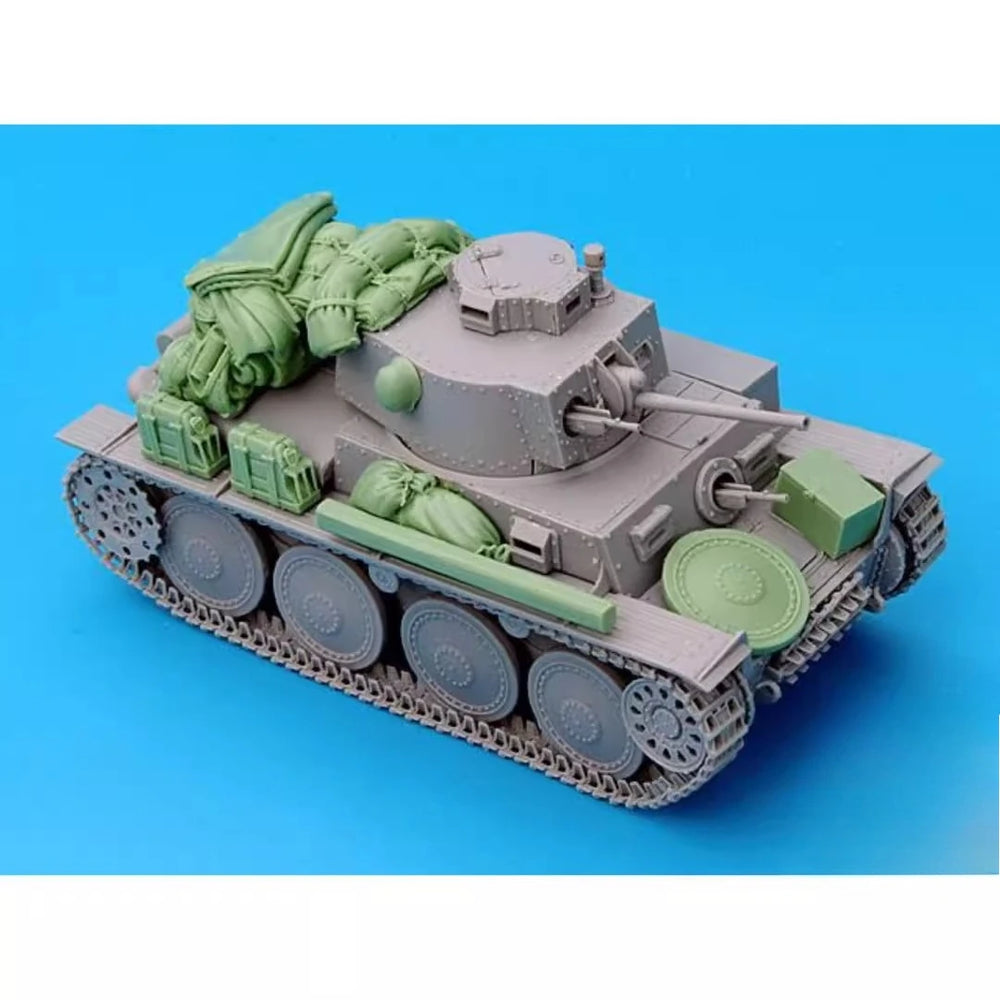 1/35 WWII German PzKpfw 38(t) Light Tank, Resin Model Vehicle Kit, Unassembled and Unpainted